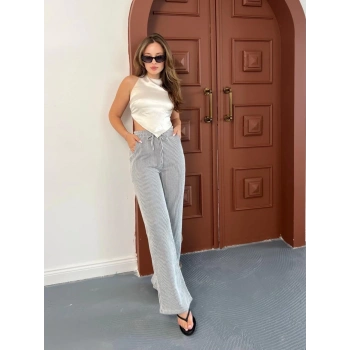 Çizgi detay pantolon