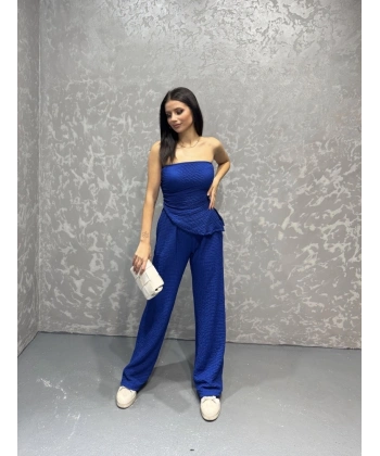 Straplez bluz ve pantolonlu gofre takım