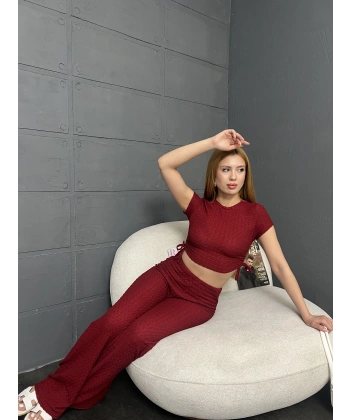 Yan büzgü detay bluz ve pantolonlu ikili takım