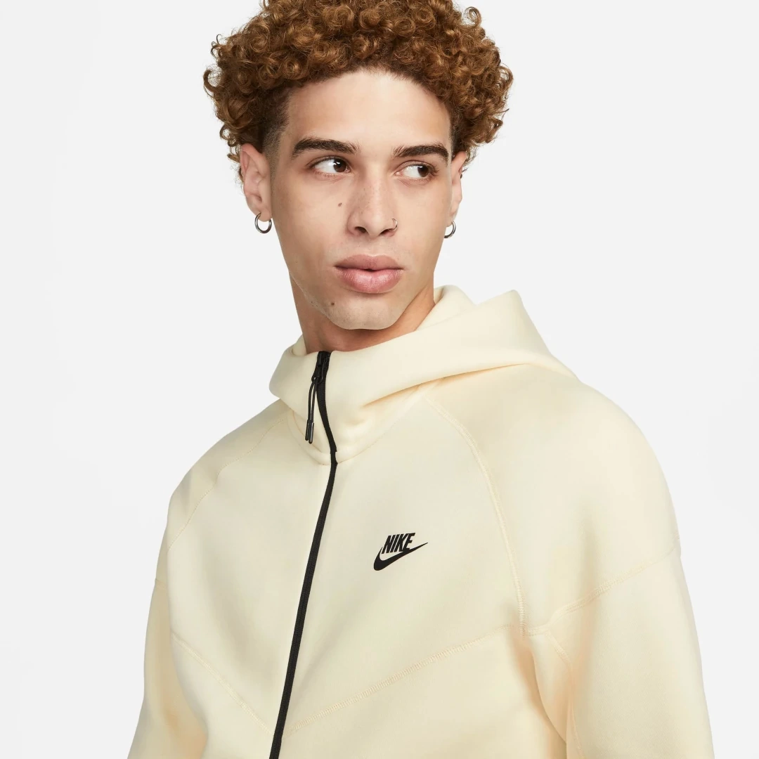 Sportswear Tech Fleece Windrunner Eşofman Üstü Coconut