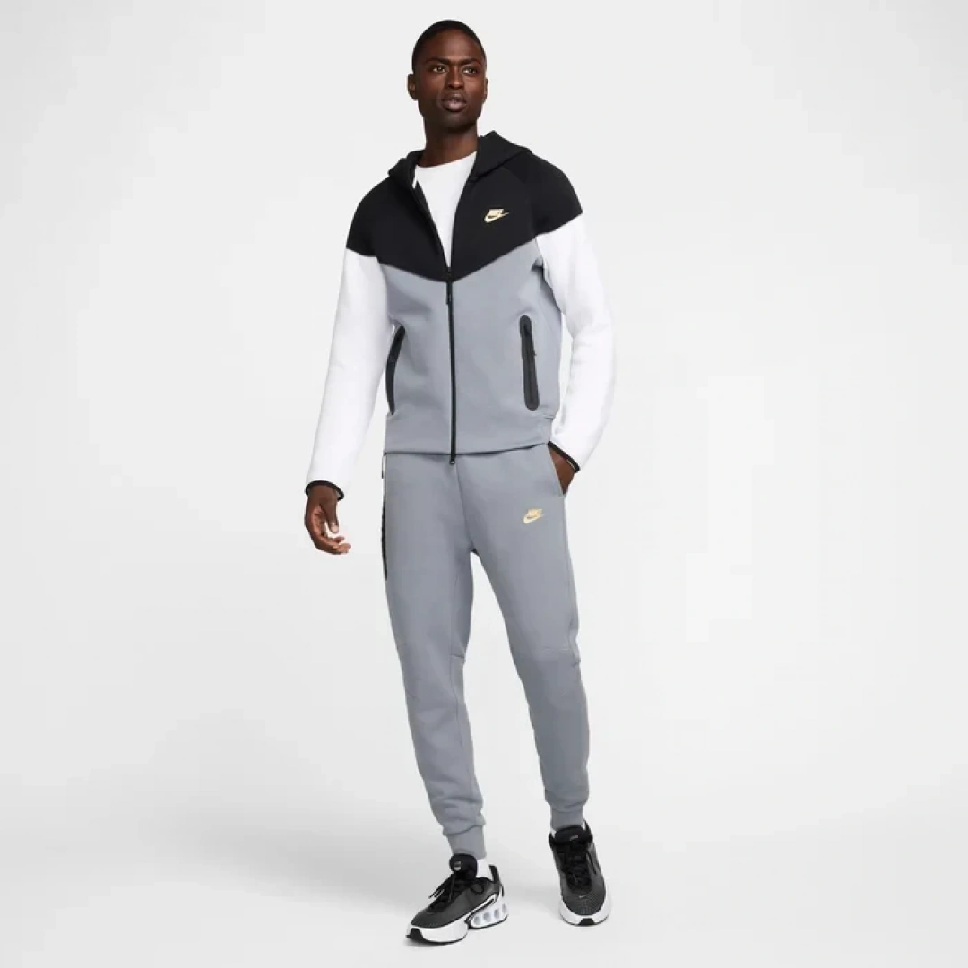 Tech Fleece Joggers Cool Grey/Metallic Gold