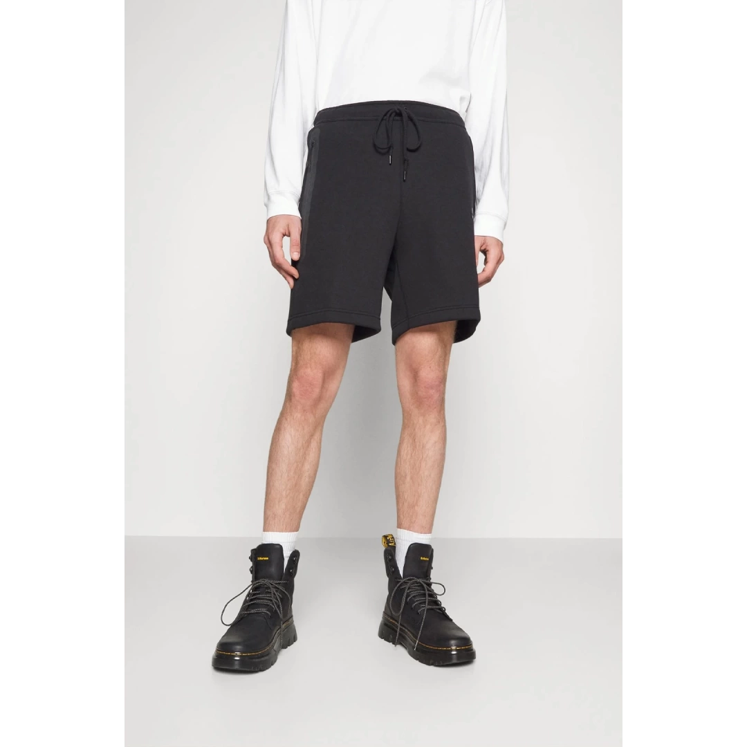Yeni Tech Fleece Şort Siyah
