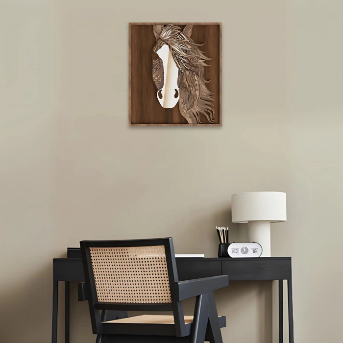 At Figürlü Katmanlı Ahşap Duvar Dekoru