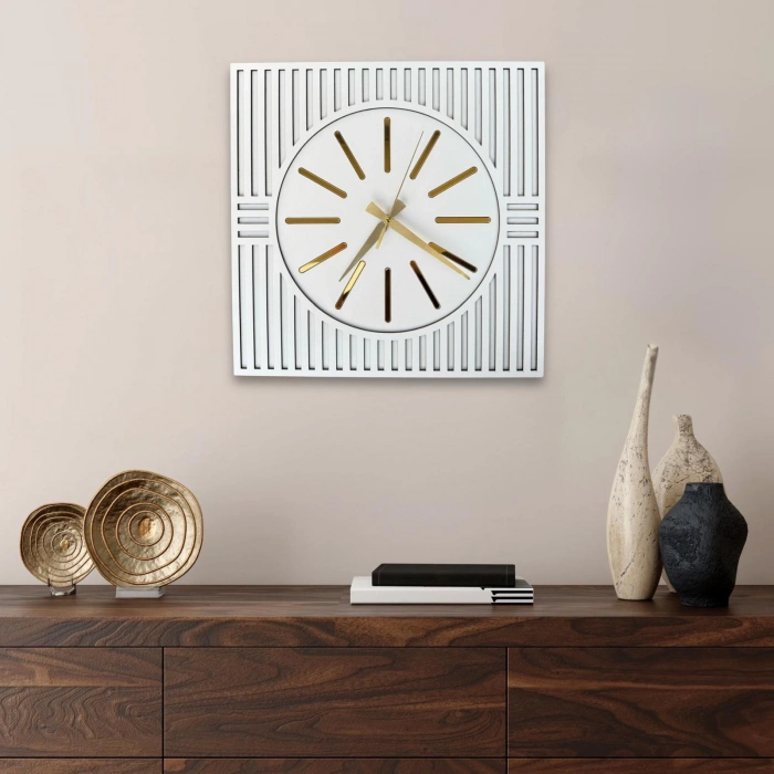 Modern Çizgili Kare Duvar Saati (Altın Detaylı)