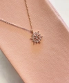 Pembe Taşlı Kar Çiçeği Kolye 925 Ayar Gümüş