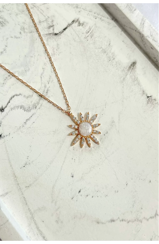 Minimal Beyaz Mineli Güneş Kolye 925 Ayar Gümüş