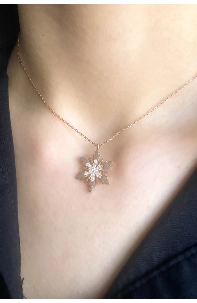 Kadın Kristal Kar Tanesi 925 Ayar Gümüş - Rose Altın Rengi Kolye