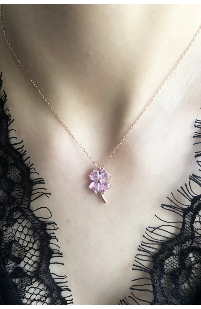 Kadın Pembe Taşlı Yonca Gümüş Rose Kolye