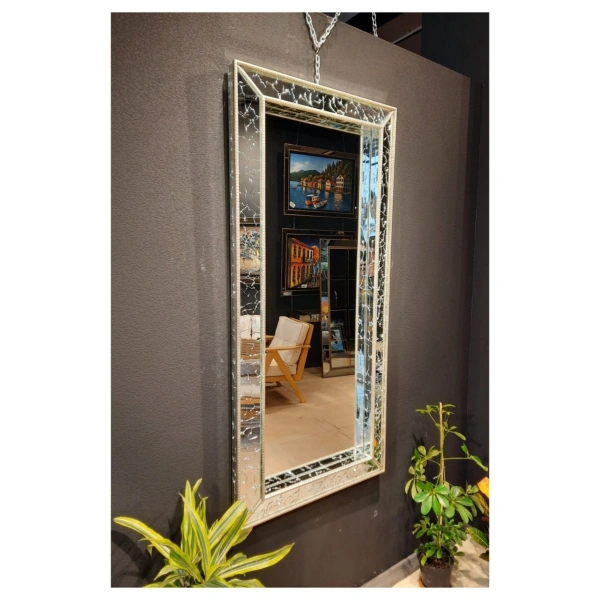 Catlak Tasarım Boy Aynası