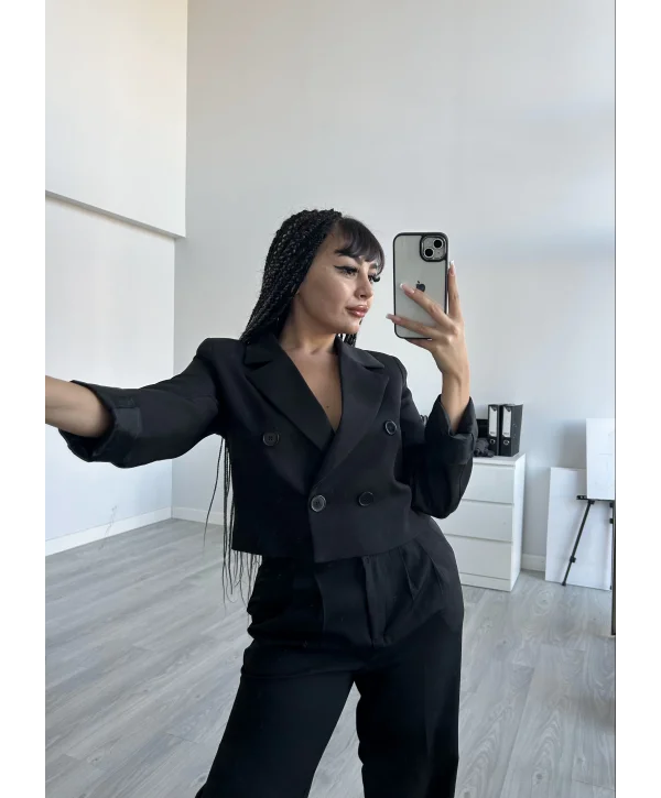 Siyah Pens Detaylı Pantolon ve Ceket Takımı