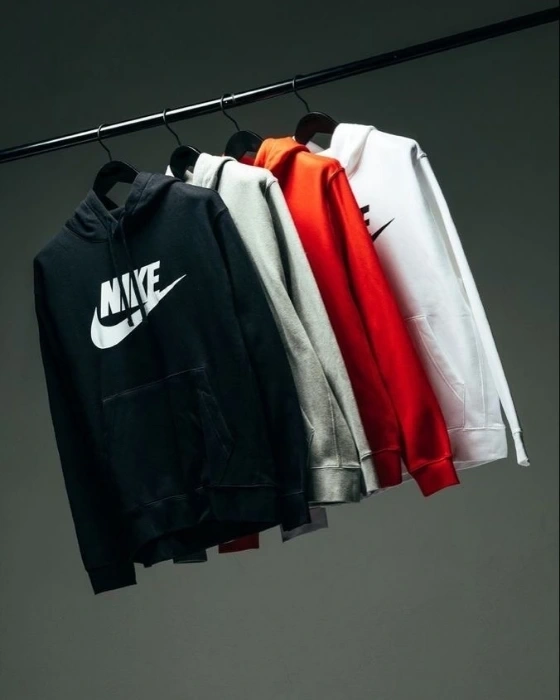 Sweatshirt & Hoodie