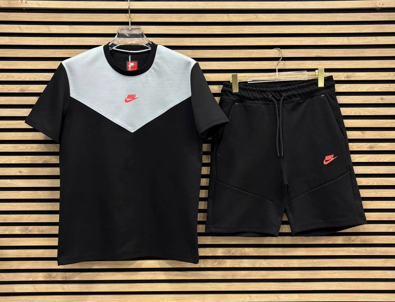 NSW Tech Fleece Şort & T-shirt Takımı – Black/Orange