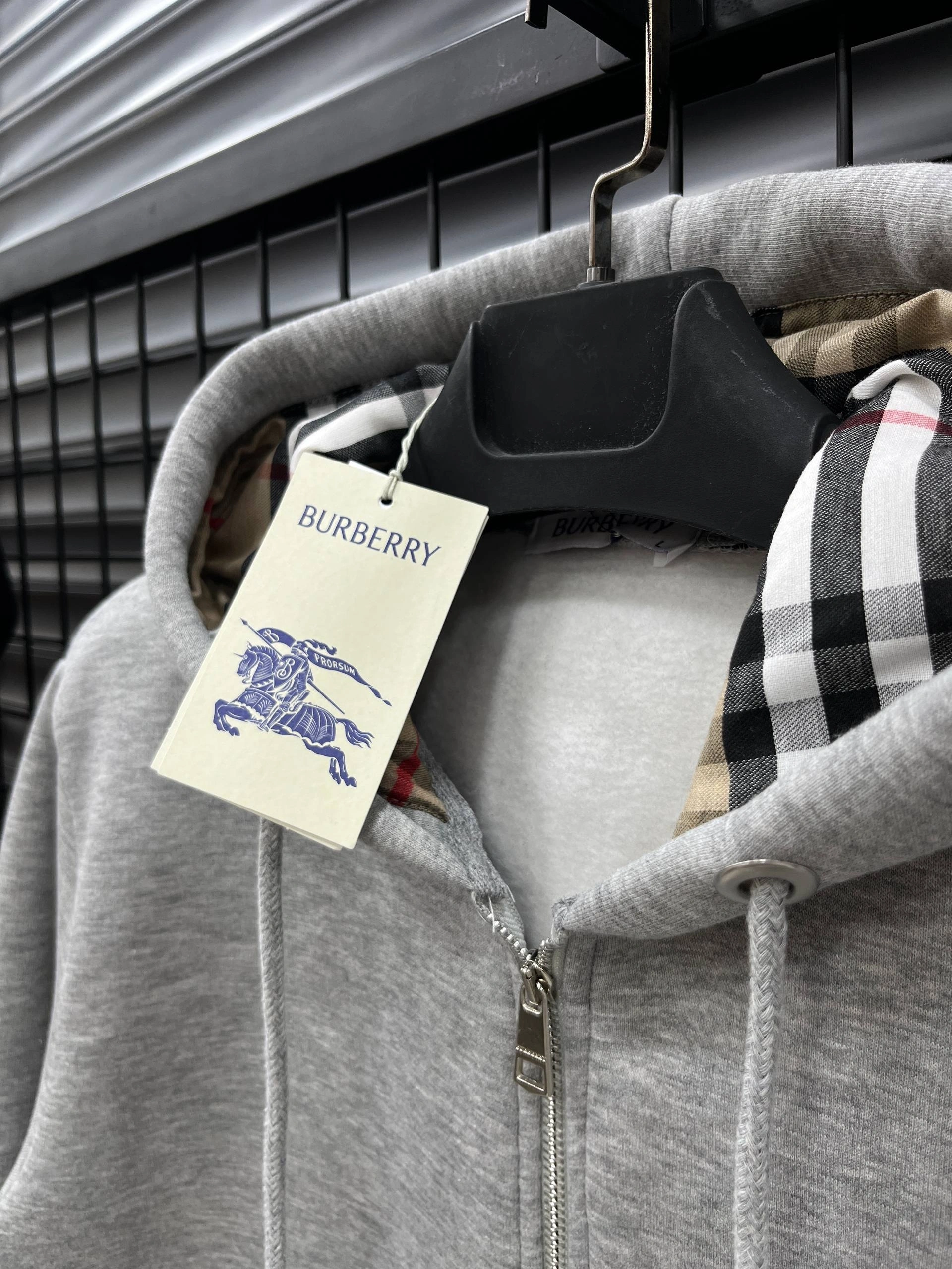 BURBRY Classic Fermuarlı Hoodie – Gri