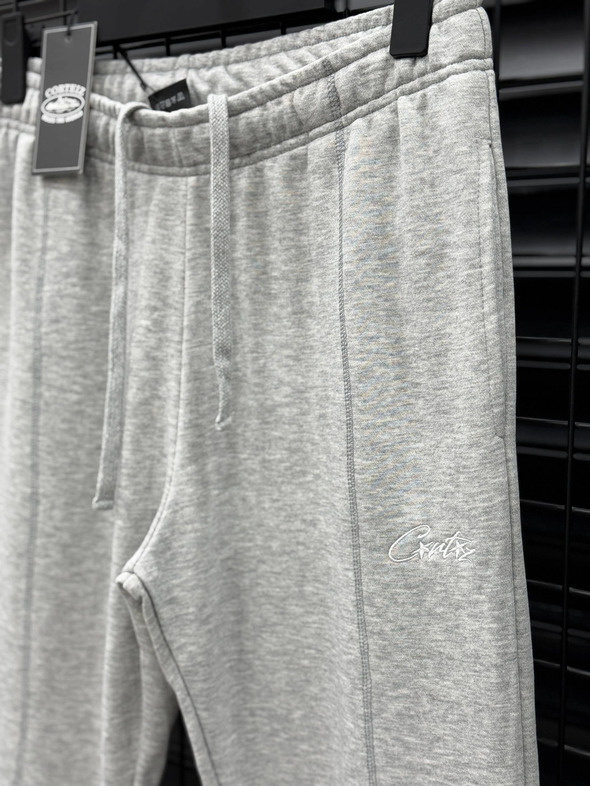 CORTEIZ Star Baggy Jogger – Gri