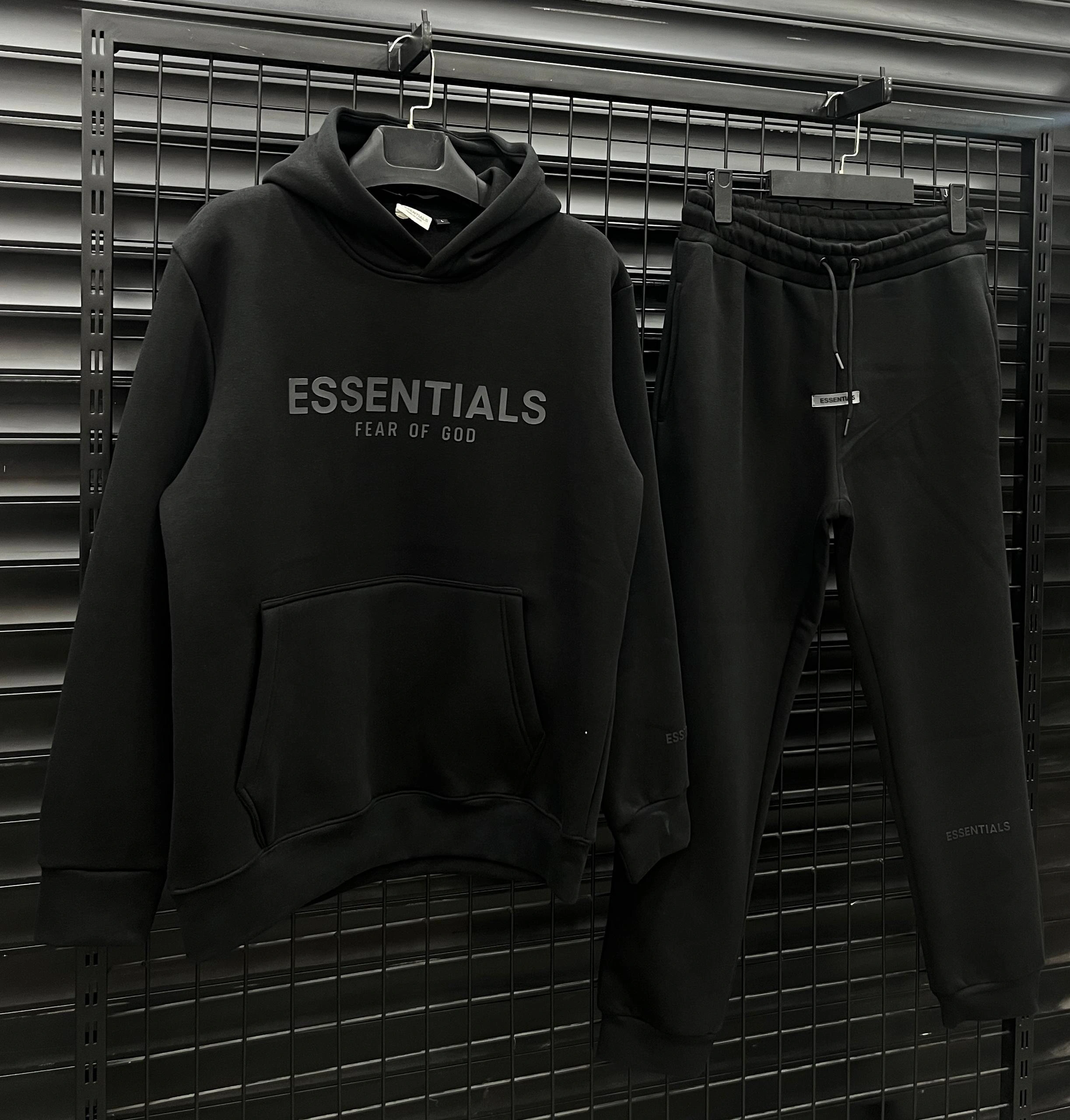 Essentials Classic Eşofman Takımı - Siyah