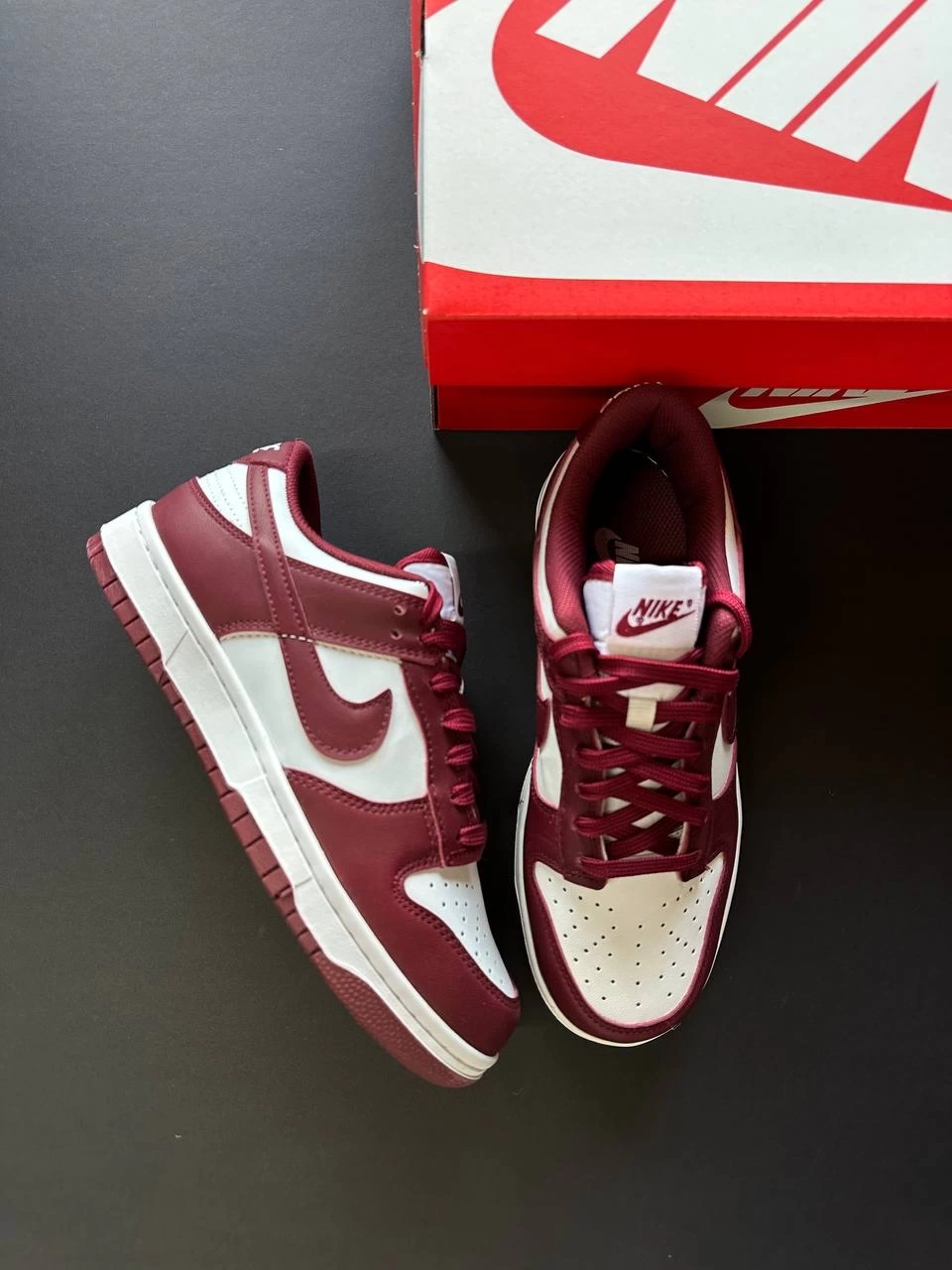 N Dunk Low Sneaker – Bordeux