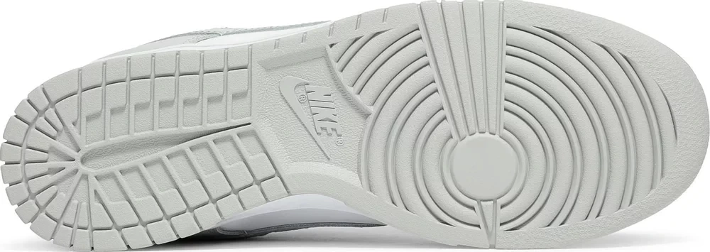 N Dunk Low Sneaker – Grey