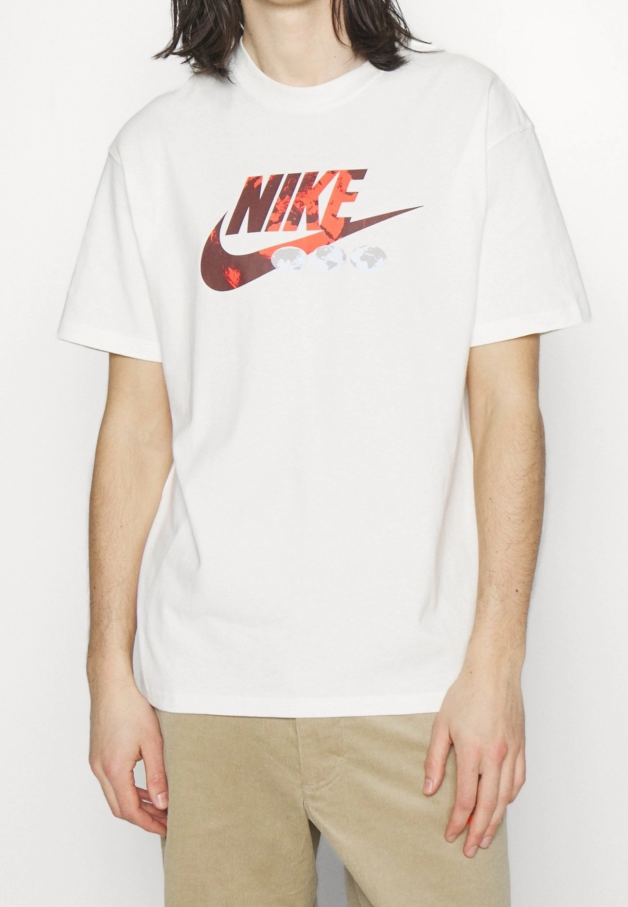 NSW Design Red T-shirt – Beyaz