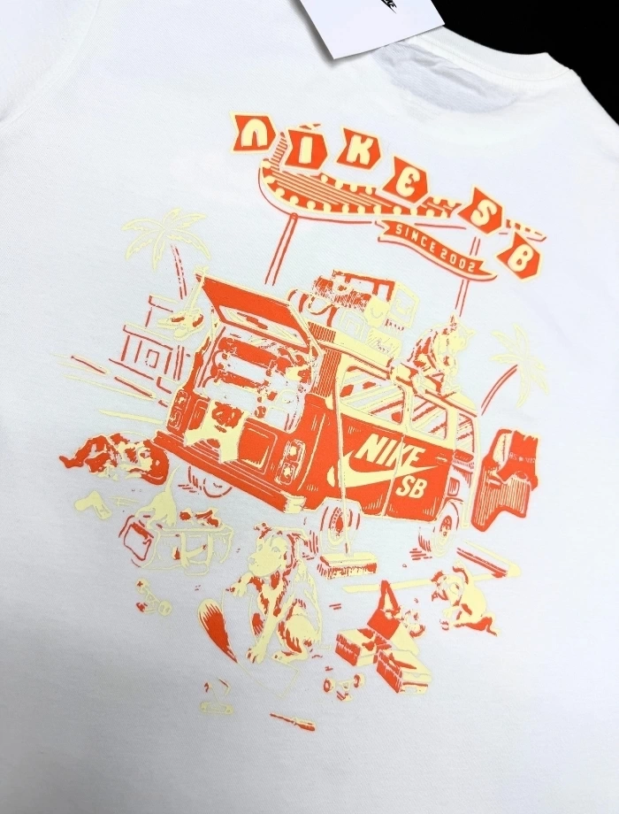 NSW NIKESB 2002 T-shirt – Beyaz