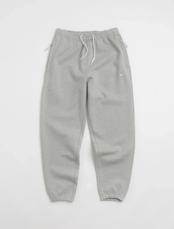 NSW Solo Swoosh JOGGER – Gri