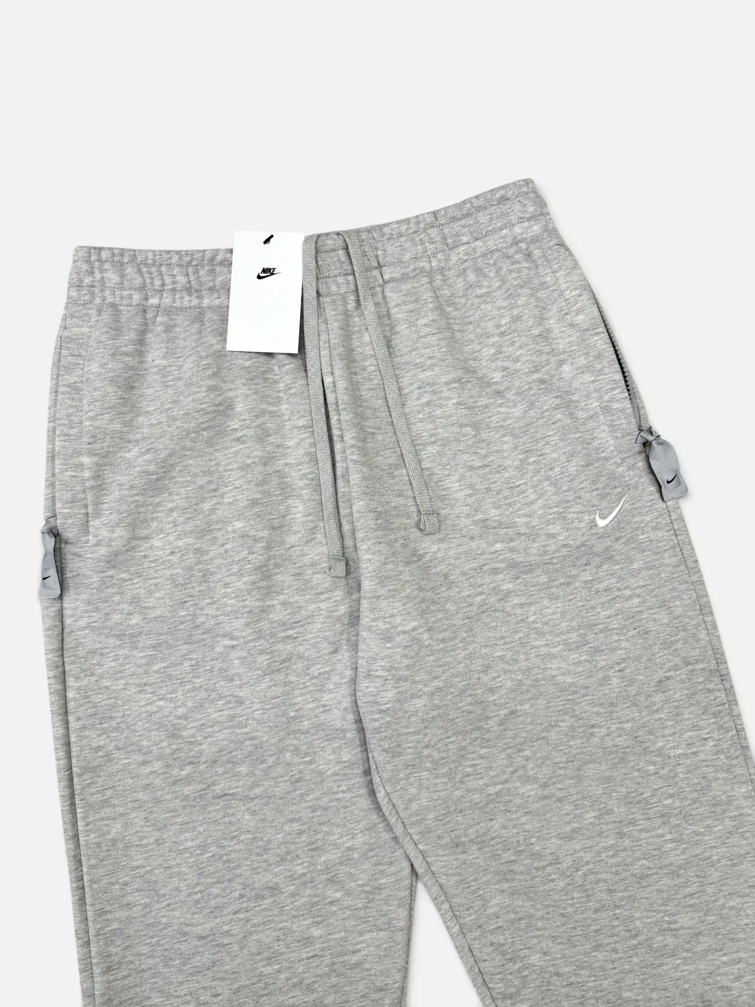 NSW Solo Swoosh JOGGER – Gri