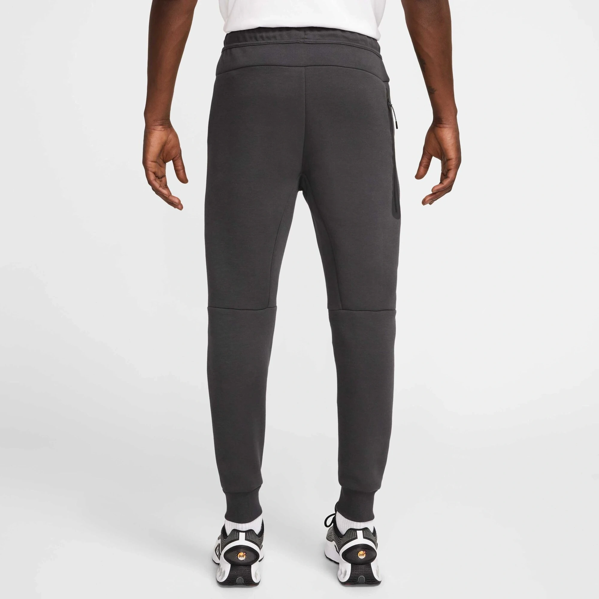 Tech Fleece 5th GEN Jogger – Cool Grey