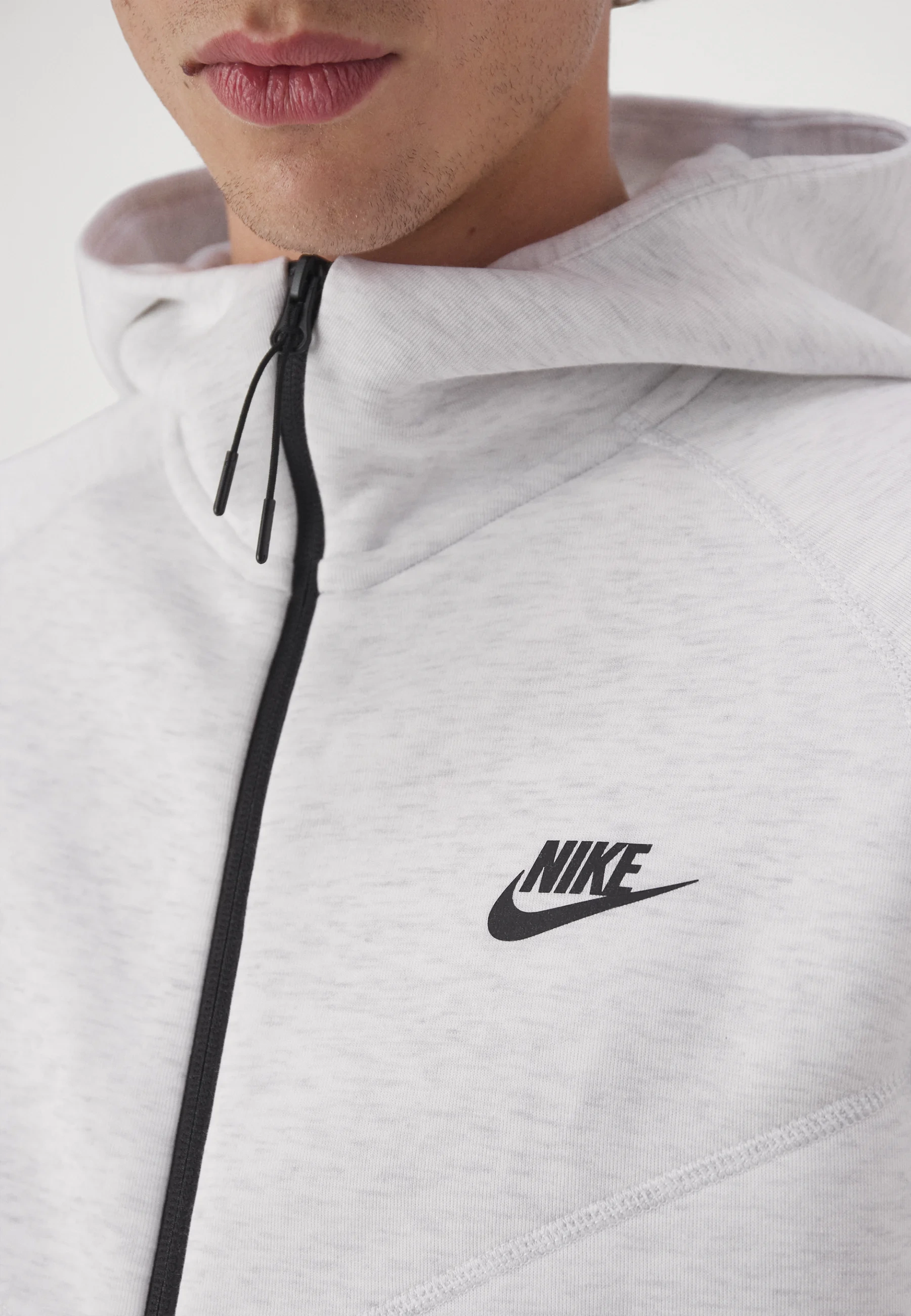 Tech Fleece Windrunner (Yeni) Full-Zip Hoodie – Açık Gri