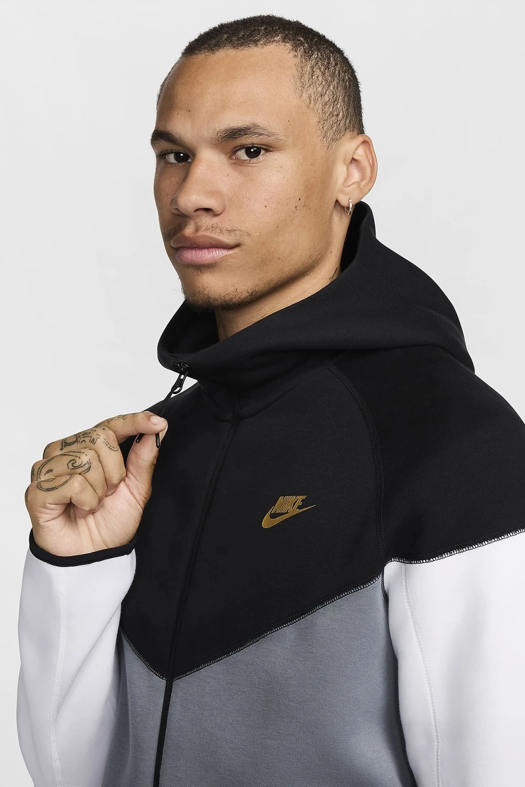 Tech Fleece Windrunner (Yeni) Full-Zip Hoodie – Siyah/G/W/Gold