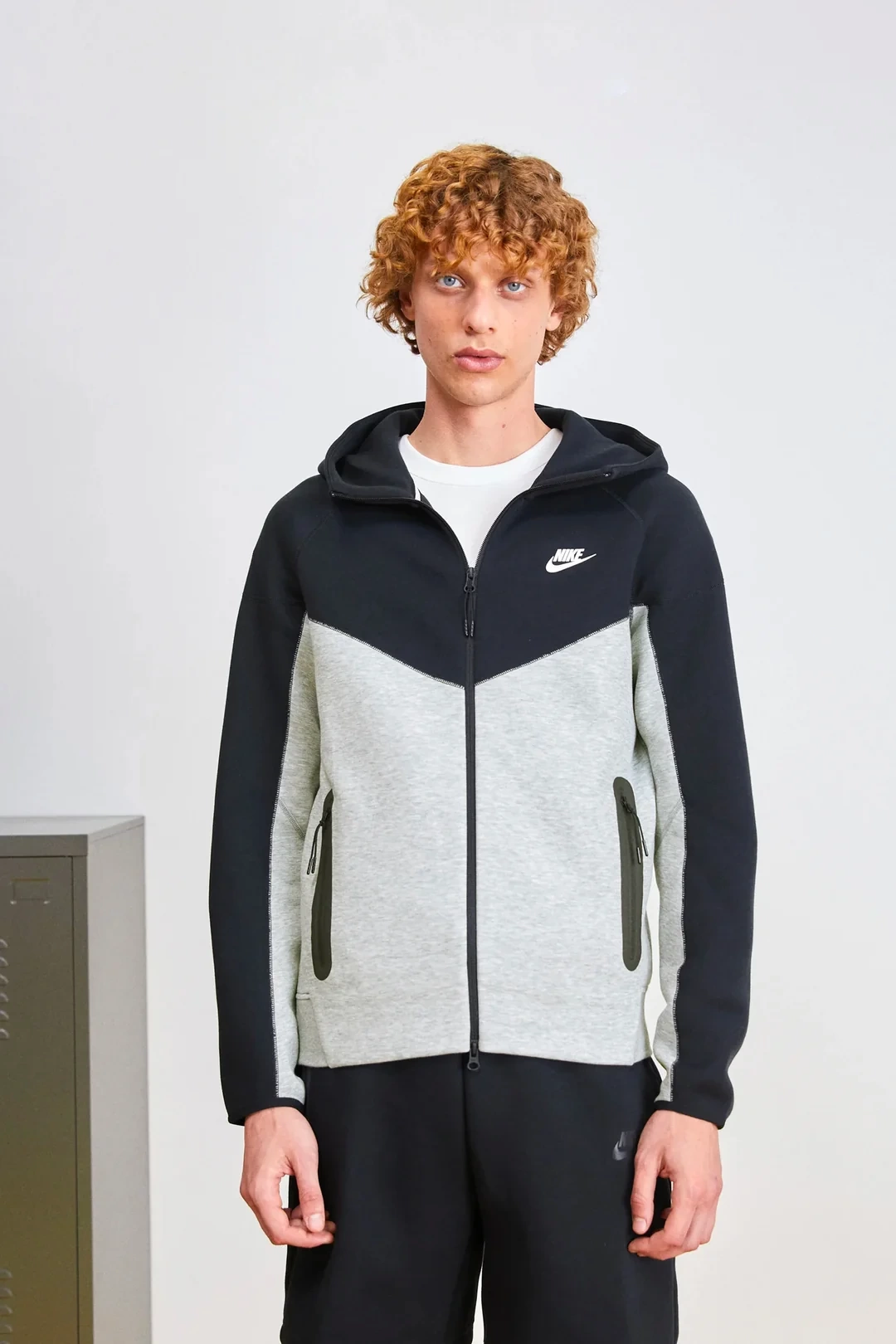 Tech Fleece Windrunner (Yeni) Full-Zip Hoodie – Siyah/Gri