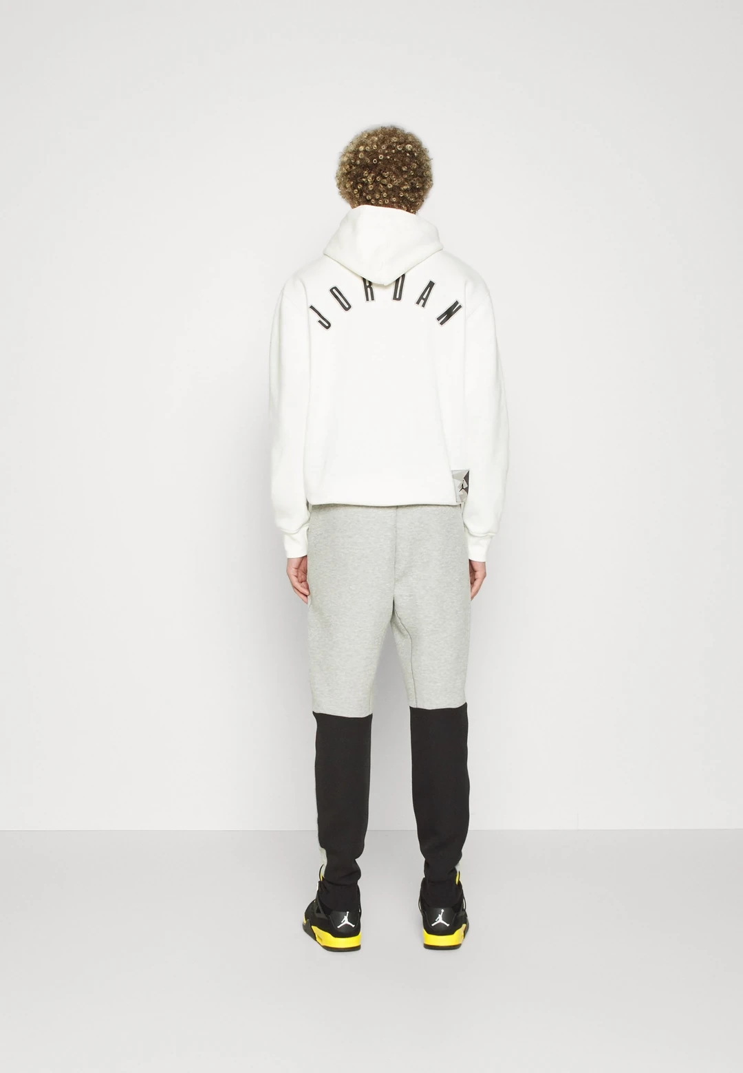 Tech Fleece Windrunner (Yeni) Jogger - Siyah/Gri