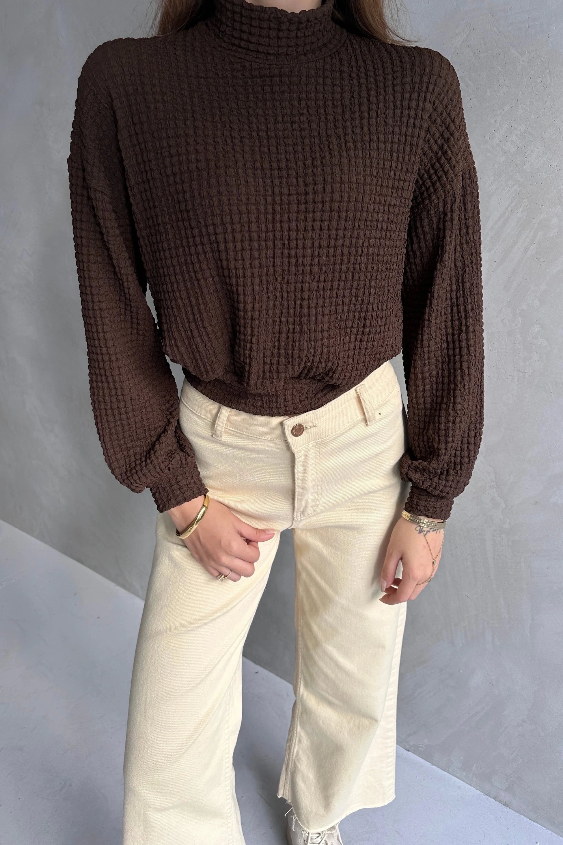 Pullaps Balıkçı Yaka Dokulu Crop Bluz Kahve