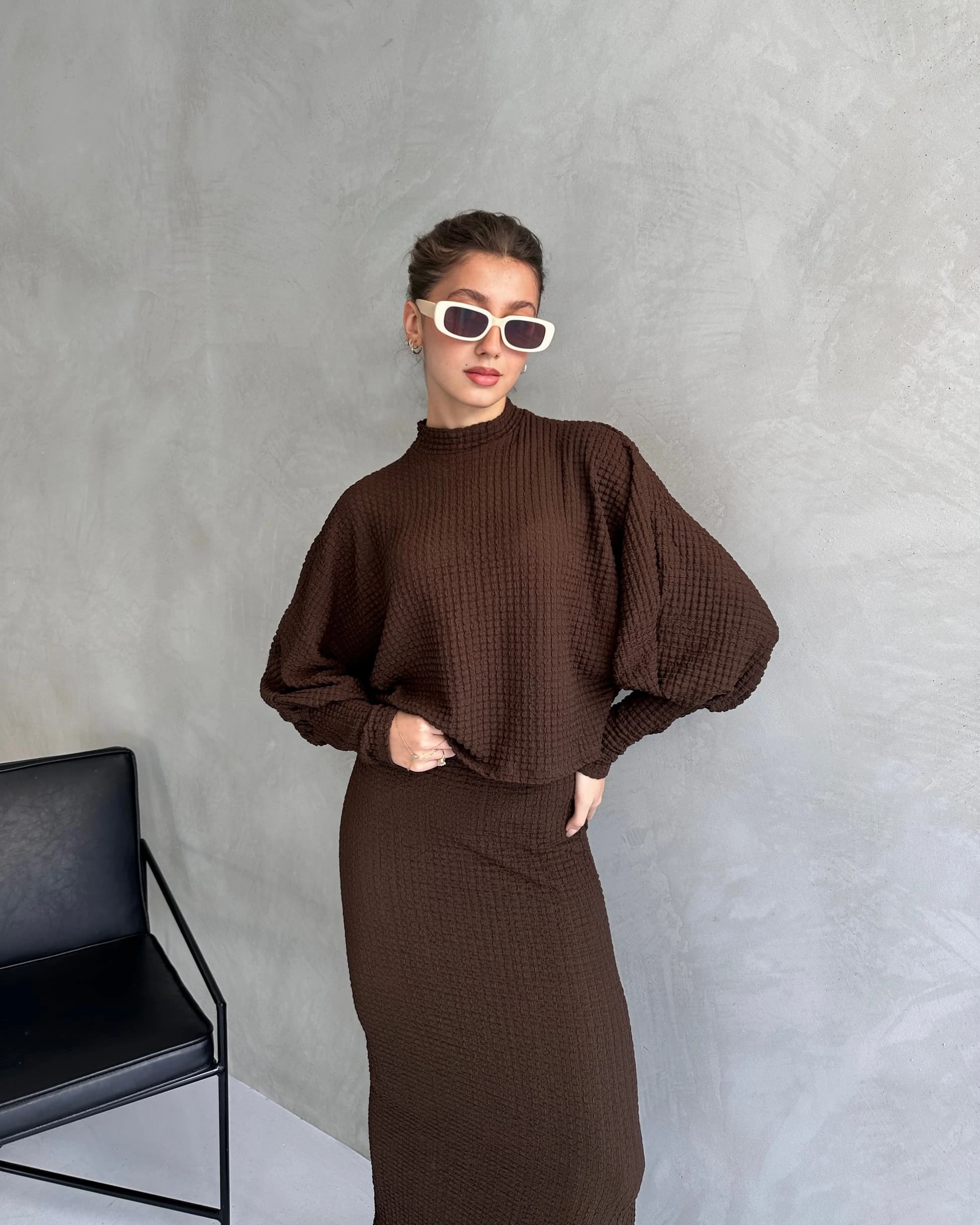 Pullaps Dokulu Yırtmaç Detaylı Etek Ve Bluz 2Lİ Takım Kahve