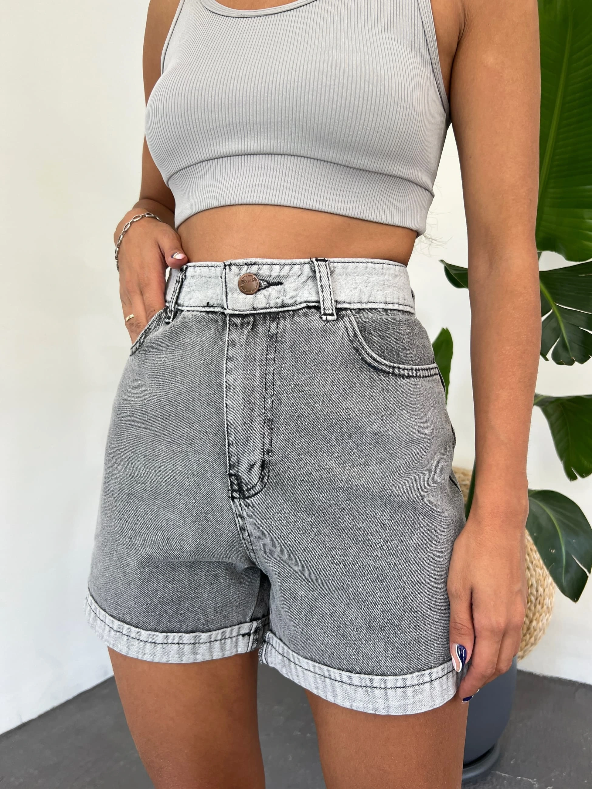 Duble Paça Yıkamalı Denim Şort