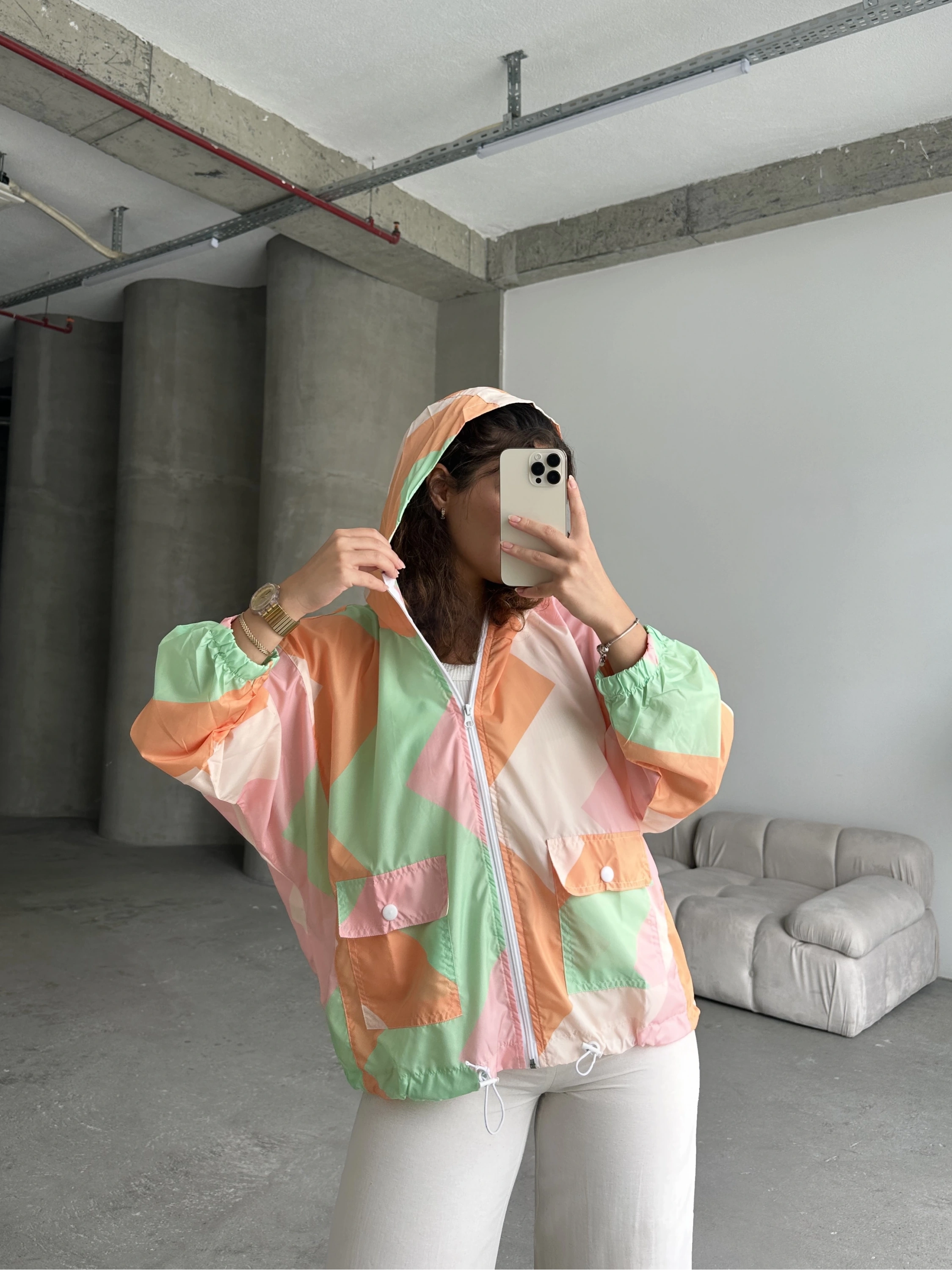 Kadın Kapüşonlu Yağmurluk Ceket Renkli