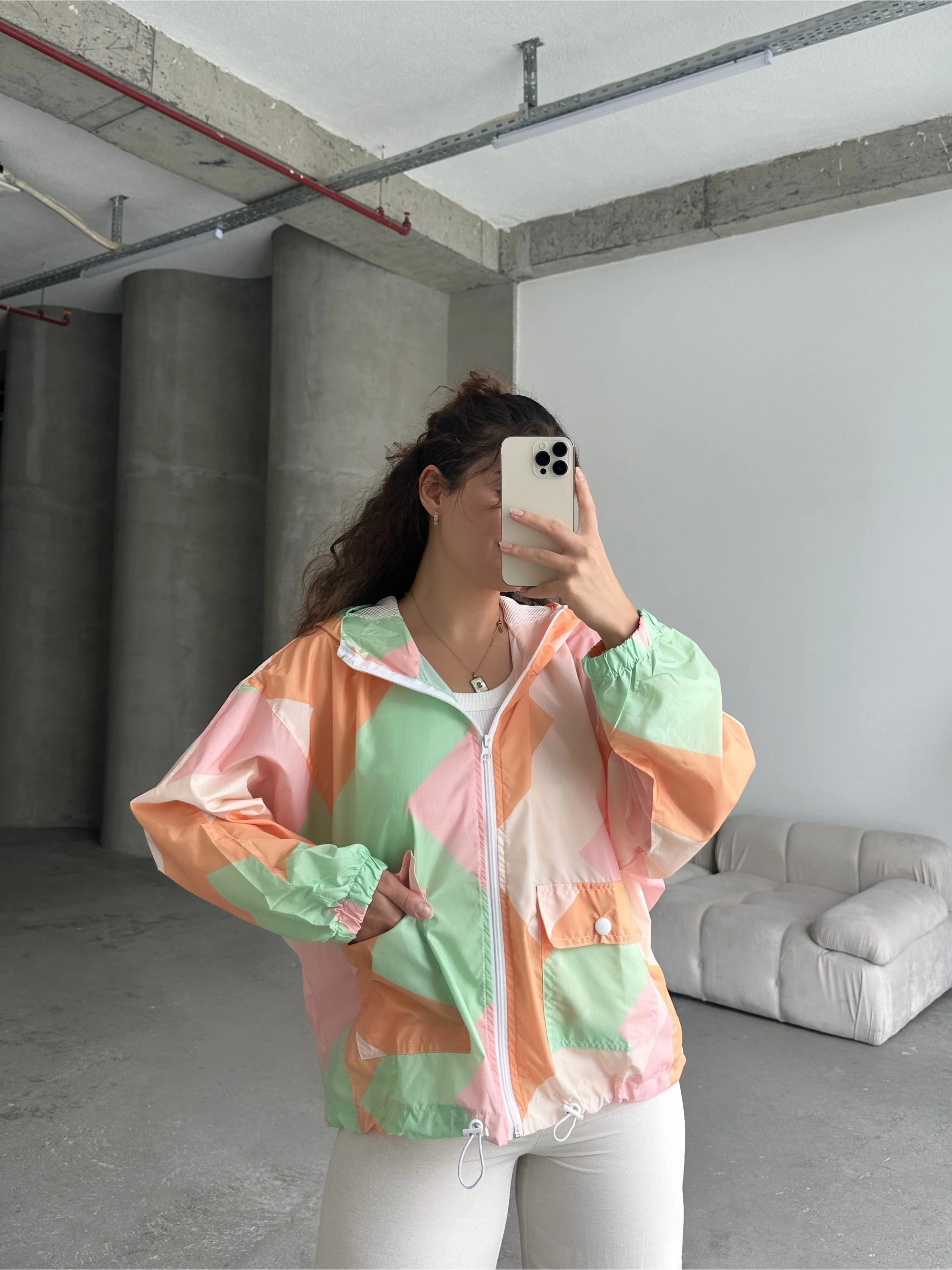 Kadın Kapüşonlu Yağmurluk Ceket Renkli