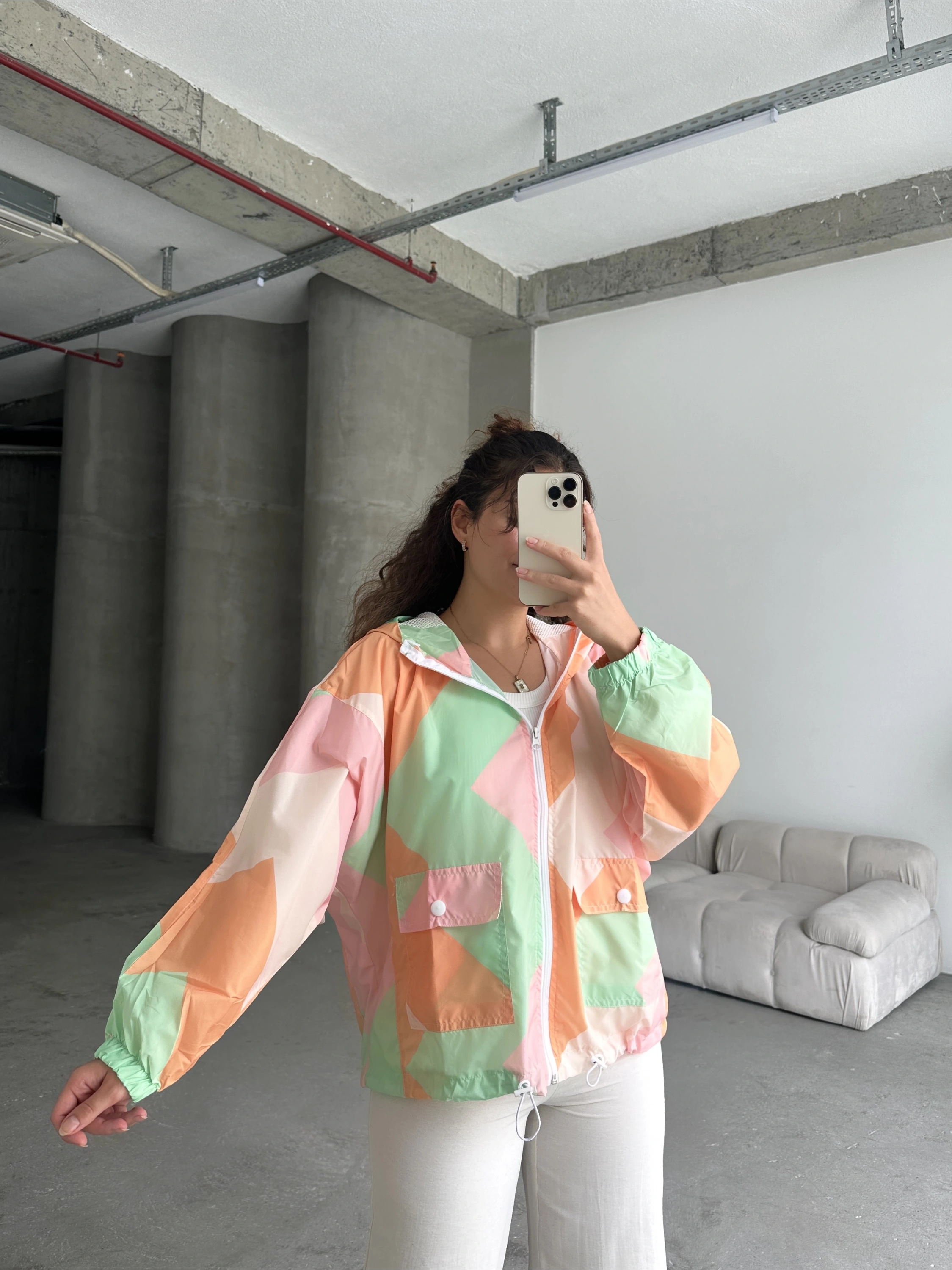 Kadın Kapüşonlu Yağmurluk Ceket Renkli