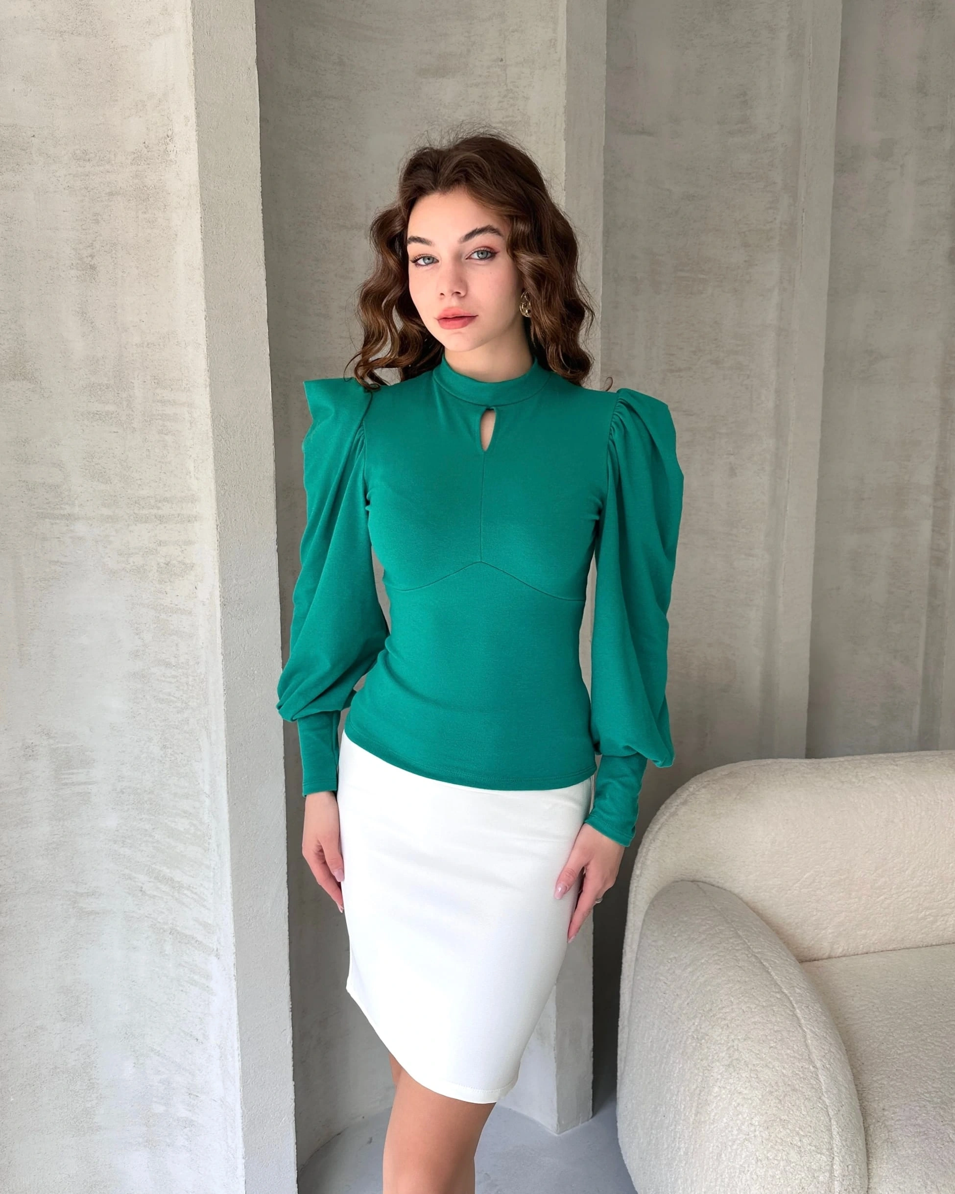 Öpücük Yaka Prenses Kol Crep Bluz Yeşil