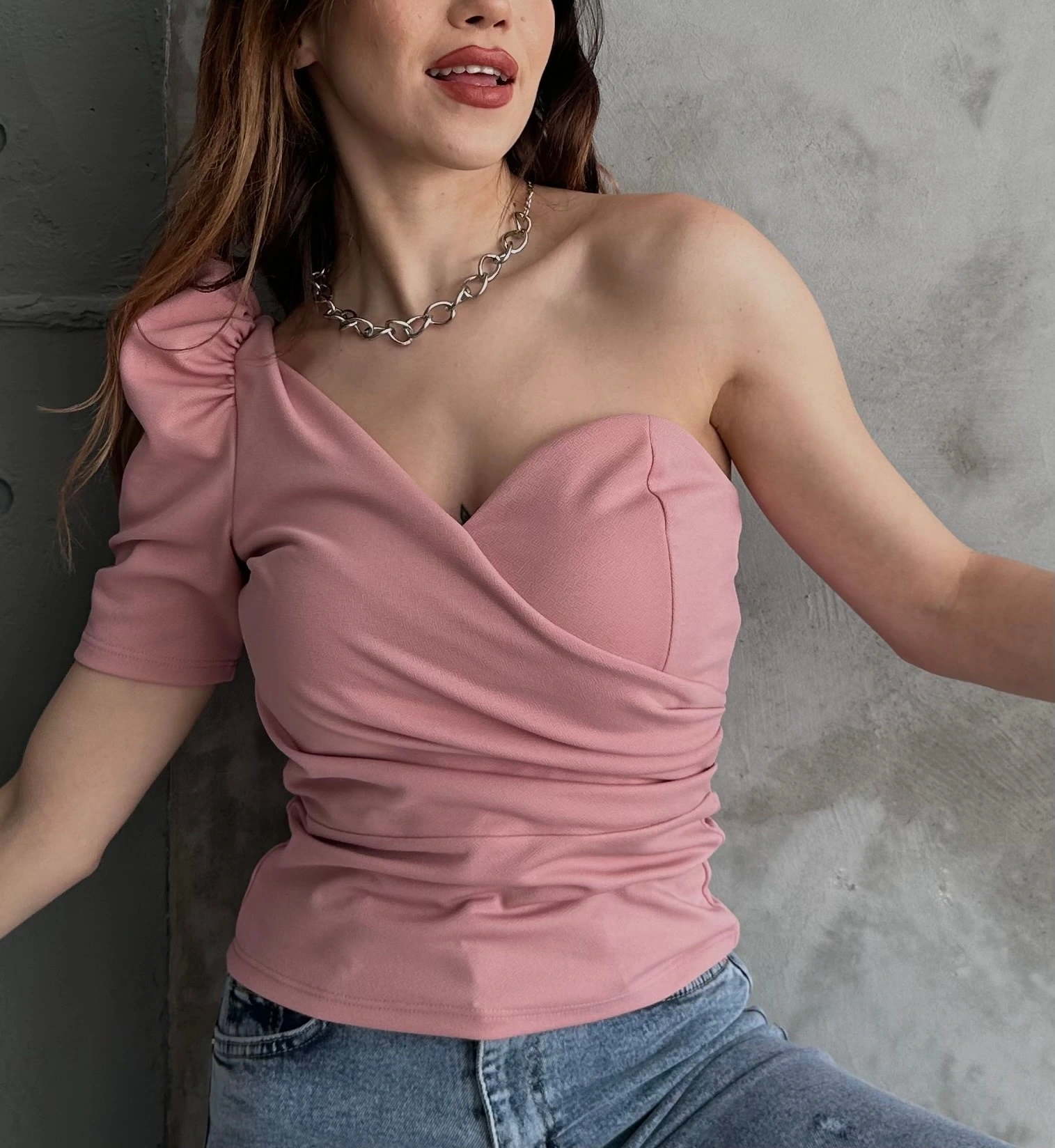 Prenses Kol Tek Omuz Crep Bluz