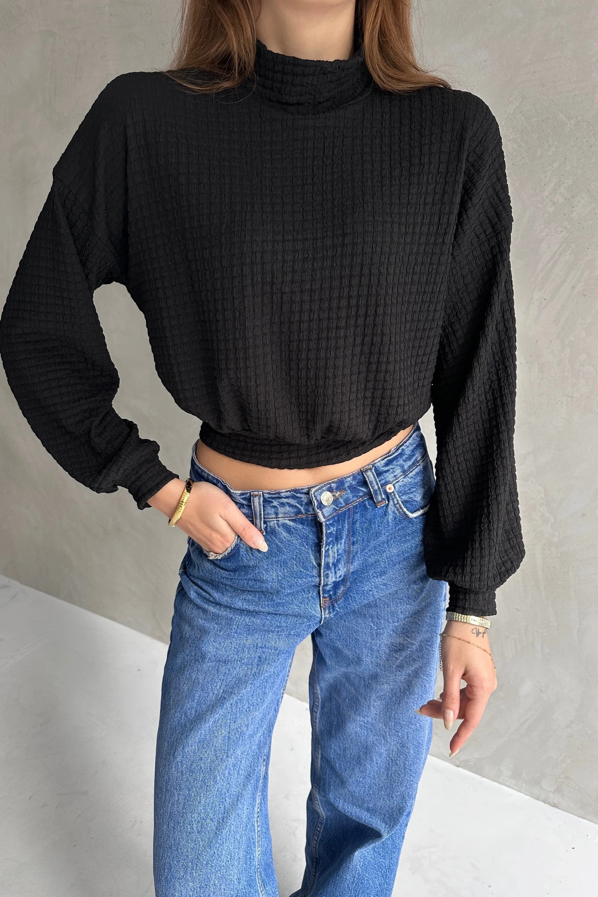 Pullaps Balıkçı Yaka Dokulu Crop Bluz Siyah