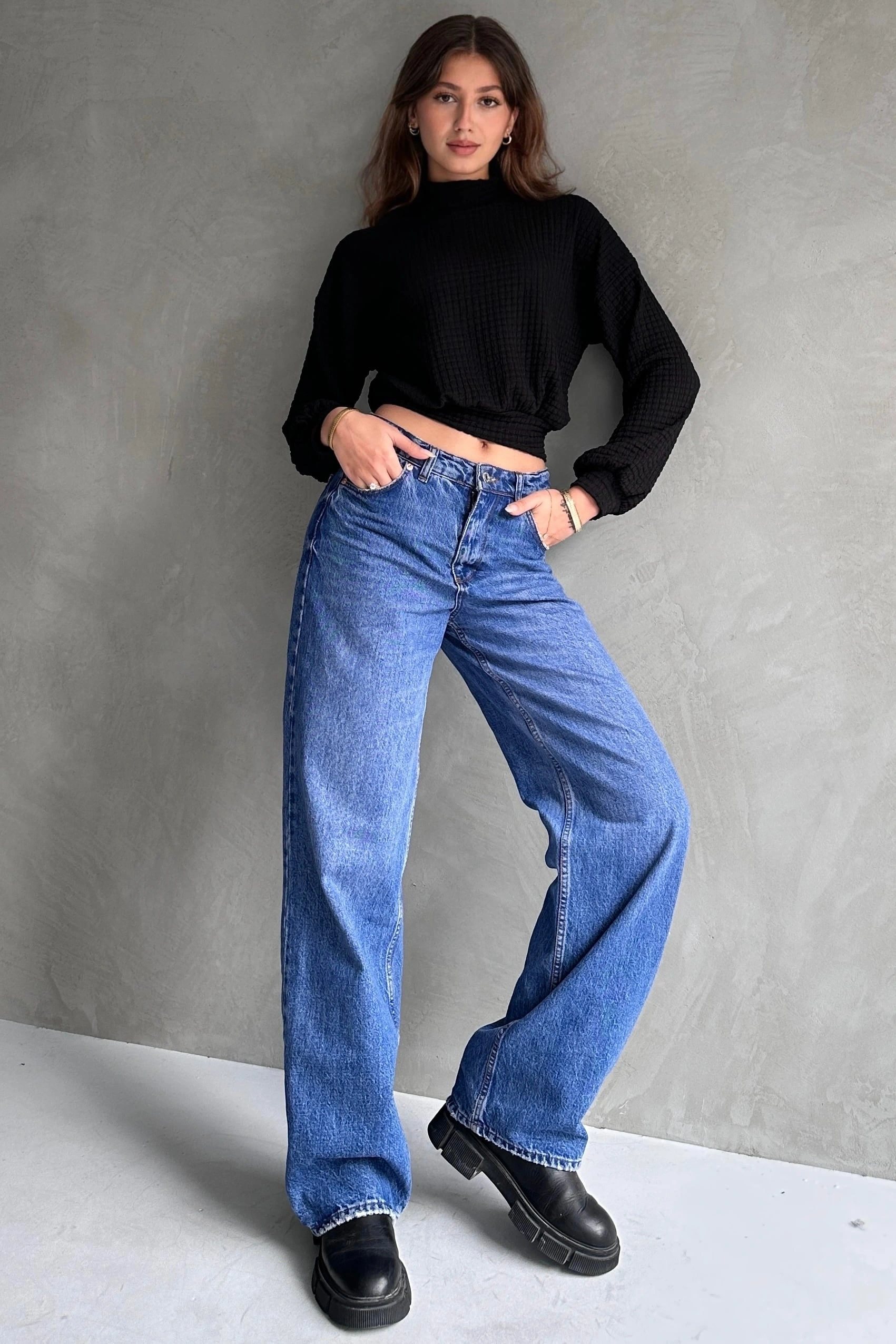 Pullaps Balıkçı Yaka Dokulu Crop Bluz Siyah