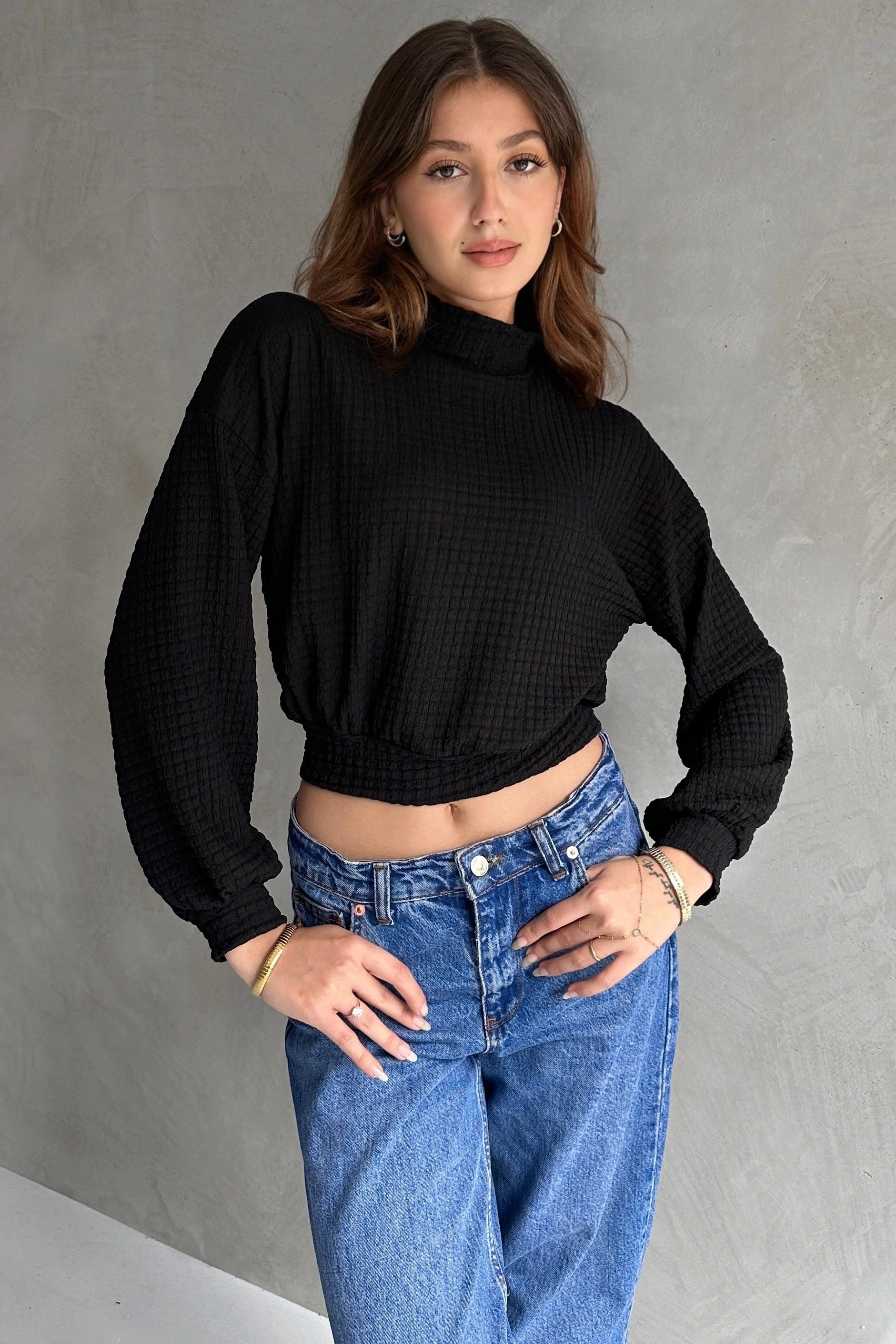 Pullaps Balıkçı Yaka Dokulu Crop Bluz Siyah