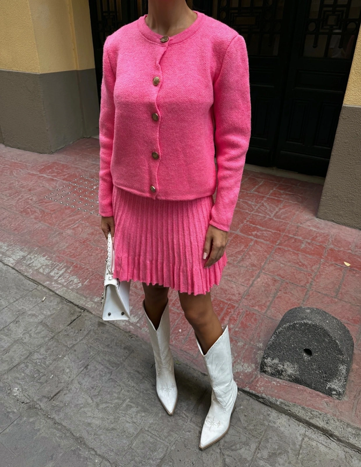 Pullaps Bisiklet Yaka Hırka Ve Pile Detaylı Etek Triko Takım Pembe