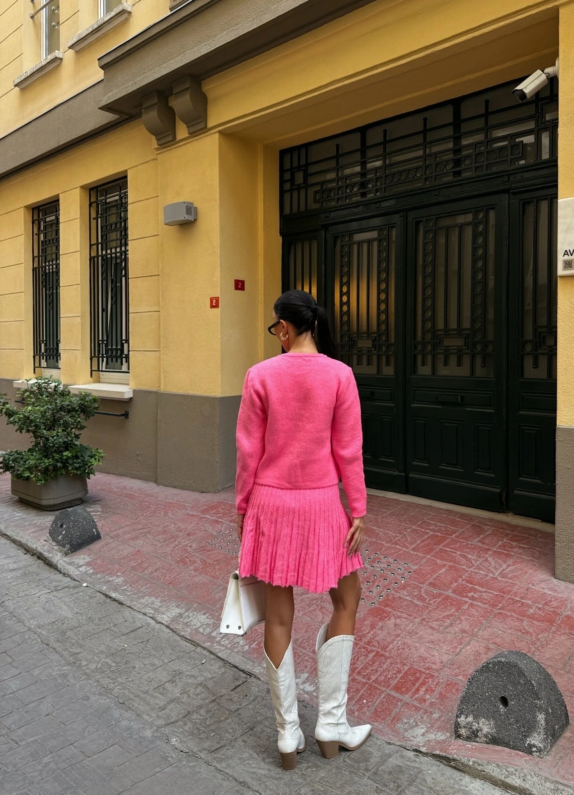 Pullaps Bisiklet Yaka Hırka Ve Pile Detaylı Etek Triko Takım Pembe