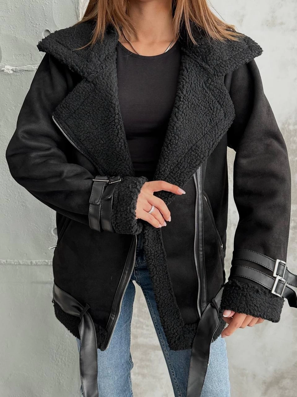 Pullaps Deri Detaylı Kürklü Nubuk Mont Siyah