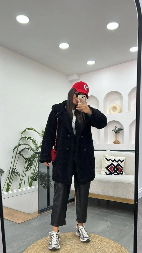 Pullaps Dört Düğmeli Cepli Komple Astarlı Kaban Siyah