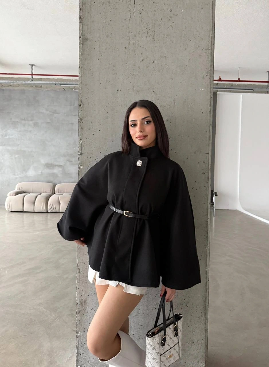 Pullaps Düğme Detaylı Kemerli Kaşe Panço Siyah