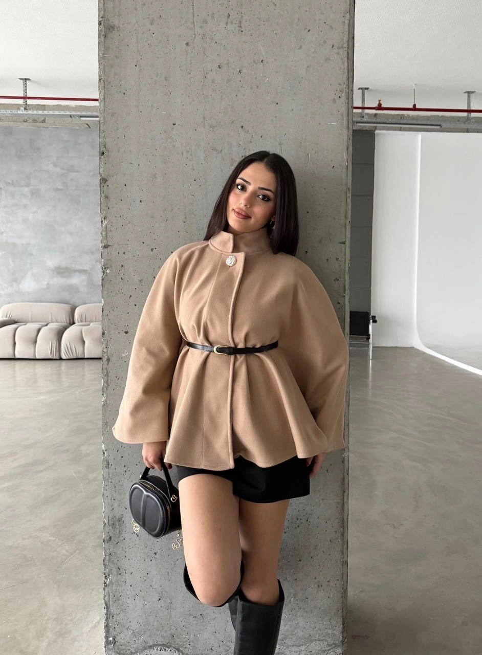 Pullaps Düğme Detaylı Kemerli Kaşe Panço Vizon