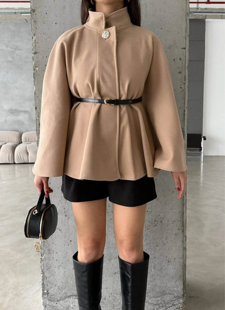 Pullaps Düğme Detaylı Kemerli Kaşe Panço Vizon