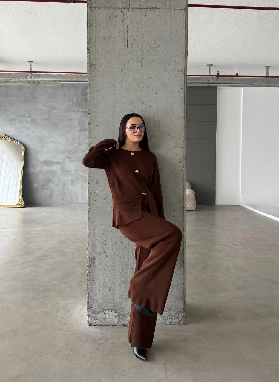 Pullaps Düğme Detaylı Triko Takım Kahve