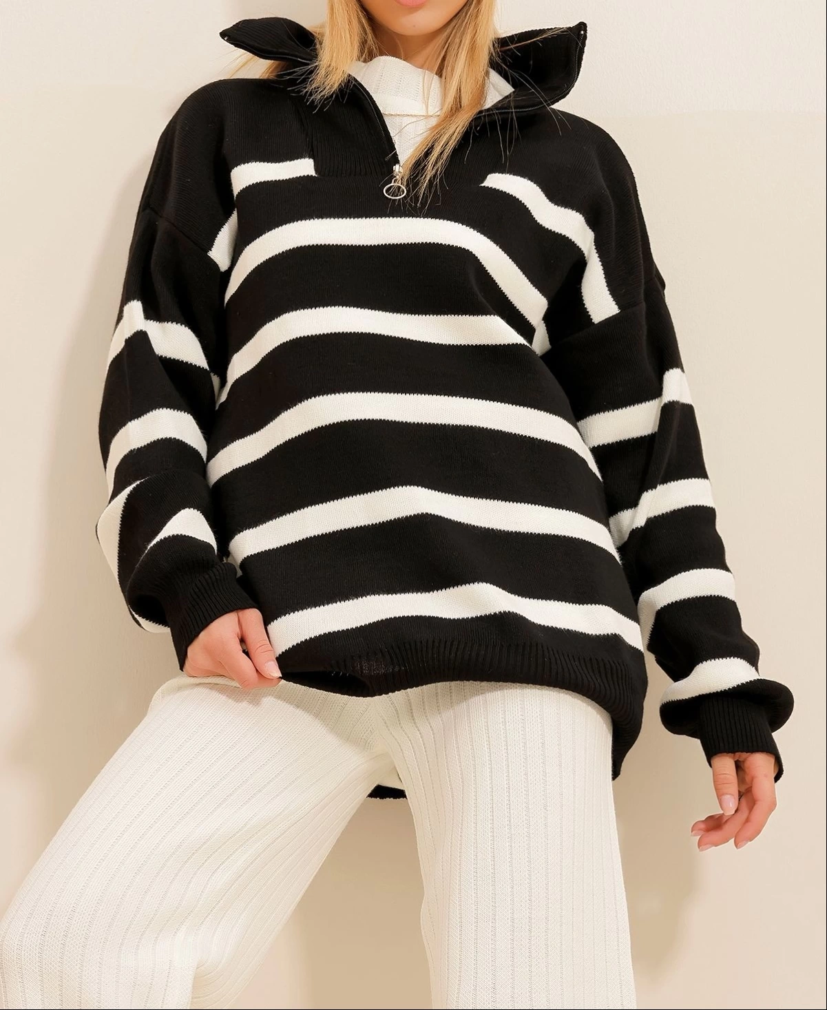 Pullaps Fermuarlı Çizgili Triko Kışlık Kazak Siyah